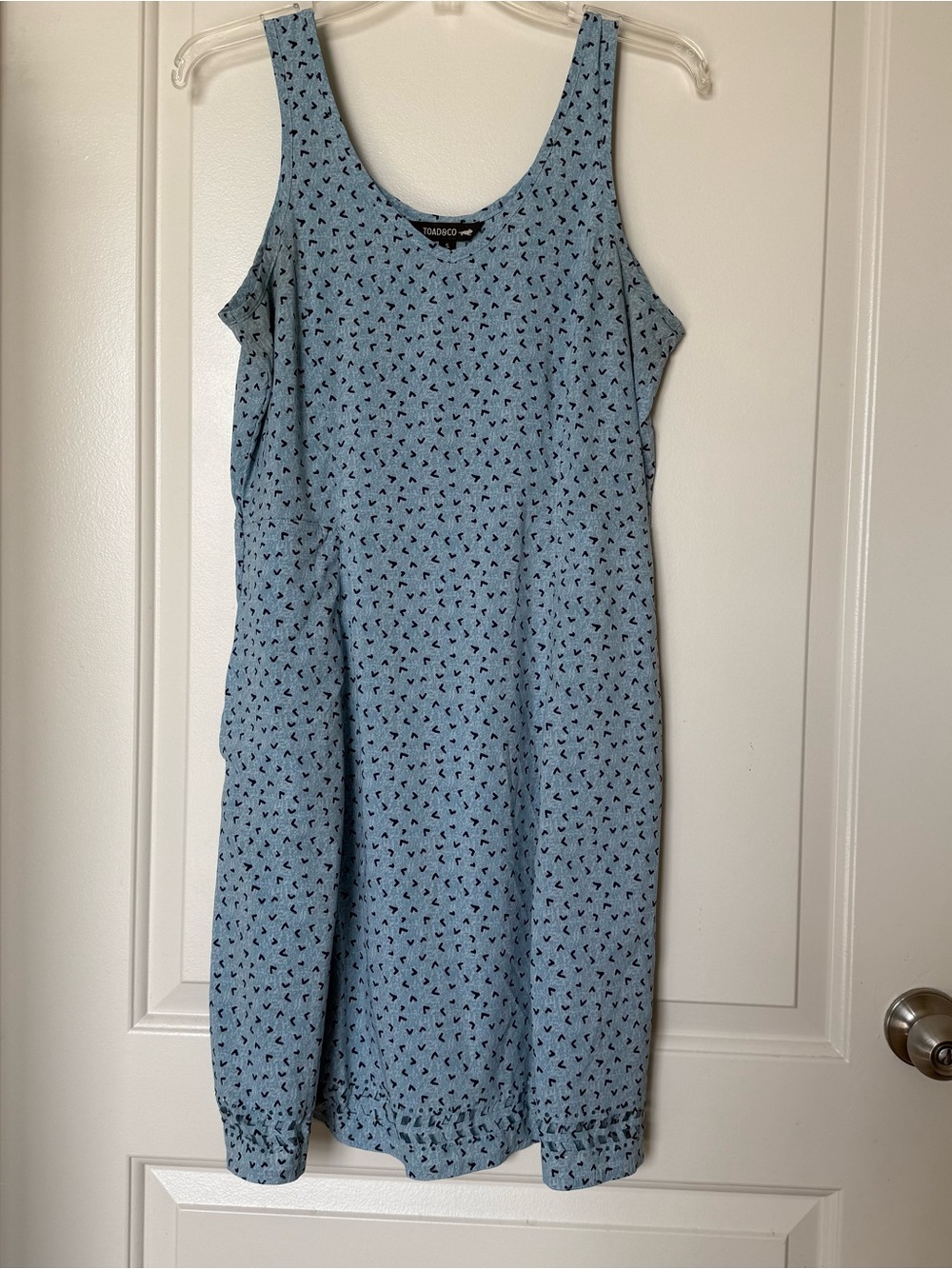 Toad&Co Light Blue Sleeveless Printed Midi Dress with pockets